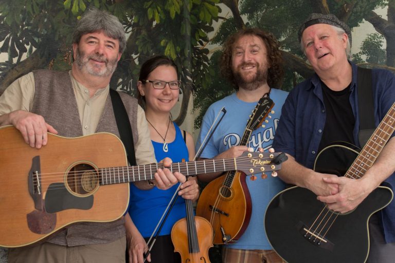 Read more about the article Paul-Daly-Band live im Saloon